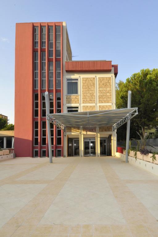 Residence Diamanterosso Terni Exterior foto